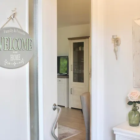 Pipergast Mit Terrasse